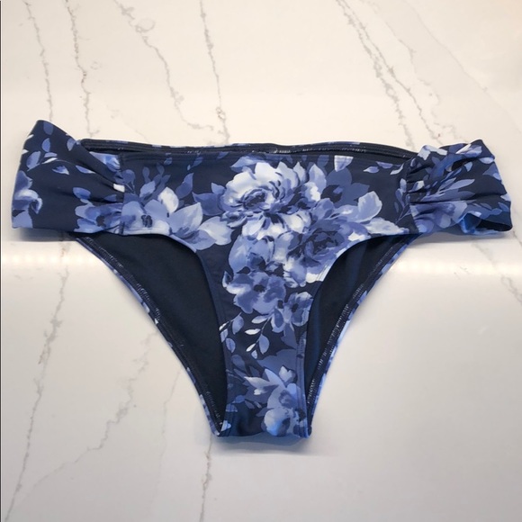 Gilly Hicks Other - NWT-Floral Gilly Hicks Bikini Bottoms